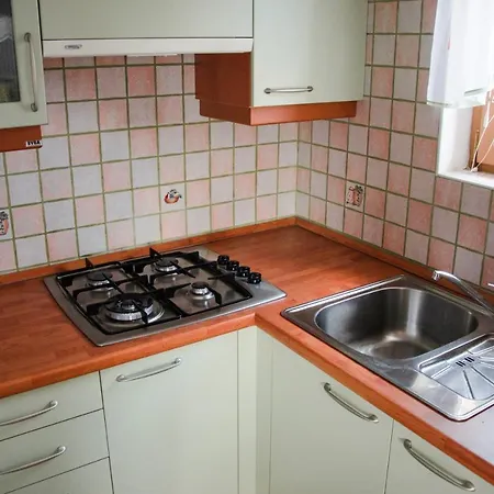 Zidanica-vineyard Jakse *