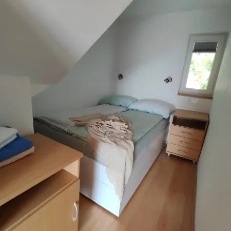 Zidanica-vineyard Jakse * Semic