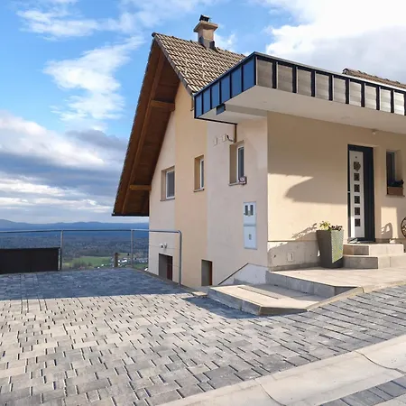 Zidanica Jakse - Vineyard Cottage *