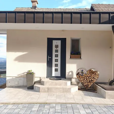 Zidanica Jakse - Vineyard Cottage Semic