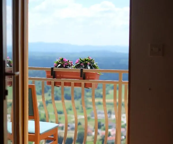 Hébergement de vacances Zidanica-vineyard Jakse Semic